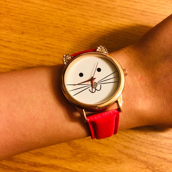 Pink cat smiling diamond watch - Picture 1 of 4
